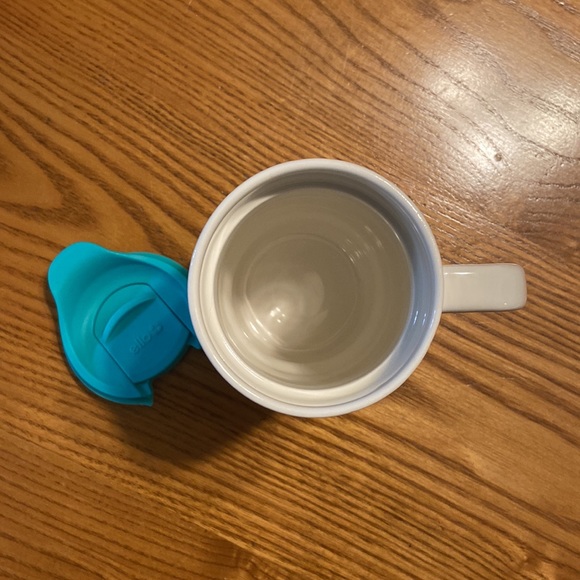 ello 18 oz. Ceramic Mug with Lid - Picture 4 of 10